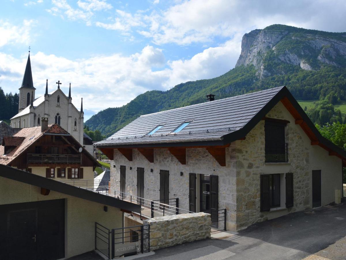 Hotel Le Moulin Des Chartreux - 1733 *