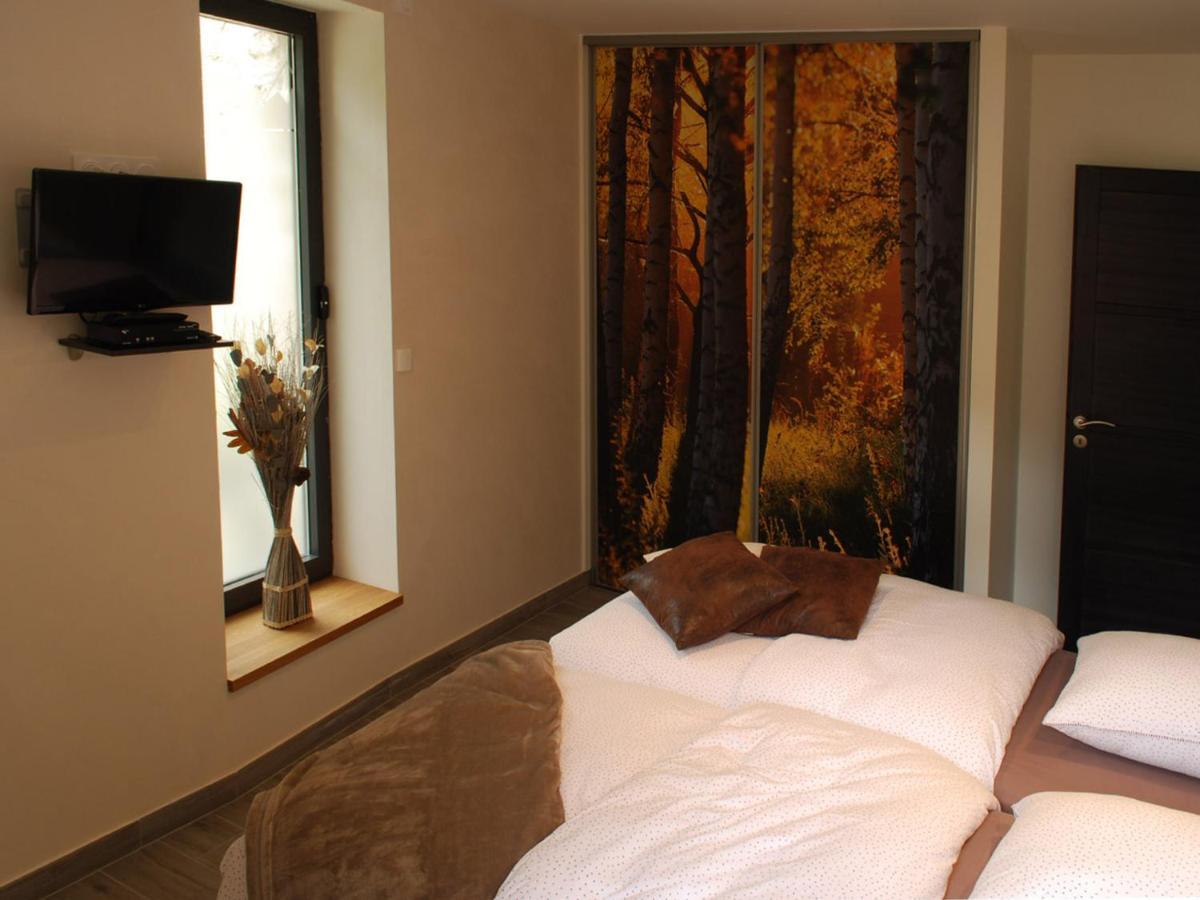 Hotel Le Moulin Des Chartreux - 1733 *